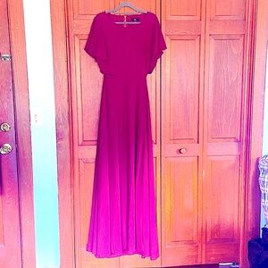 NWOT Gorgeous Lulu’s Burgundy Cut Out Gown w/Slit ~Lg